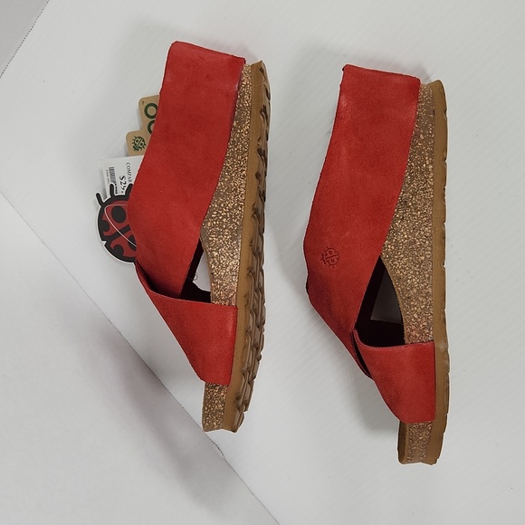 Yokono Made in Spain Red Wedged Sandals 8 - Picture 3 of 12